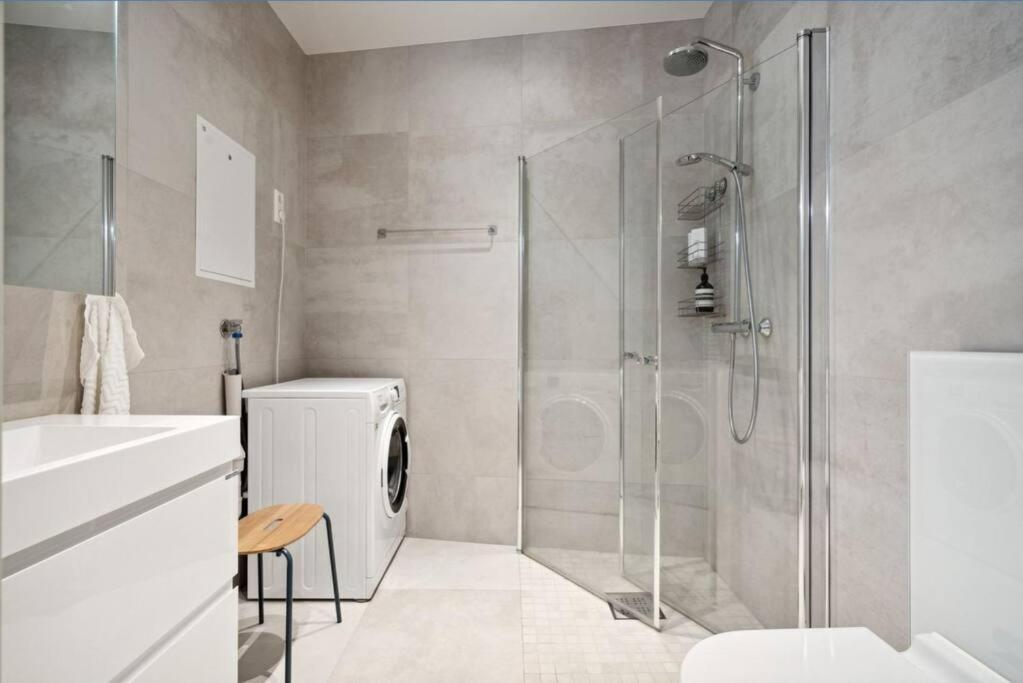 Ditt Private Hotellrom Tromsø Buitenkant foto
